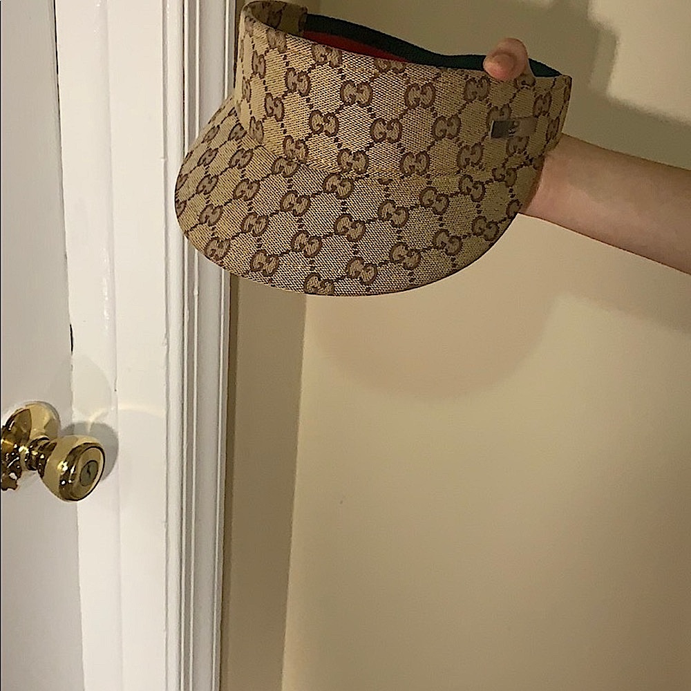 AUTHENTIC Gucci sherry line visor hat. GG Canvas.